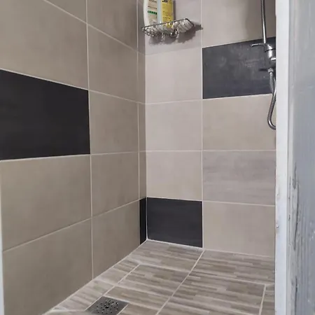 Appartement Florac-trois-rivières, Place Au Beurre *